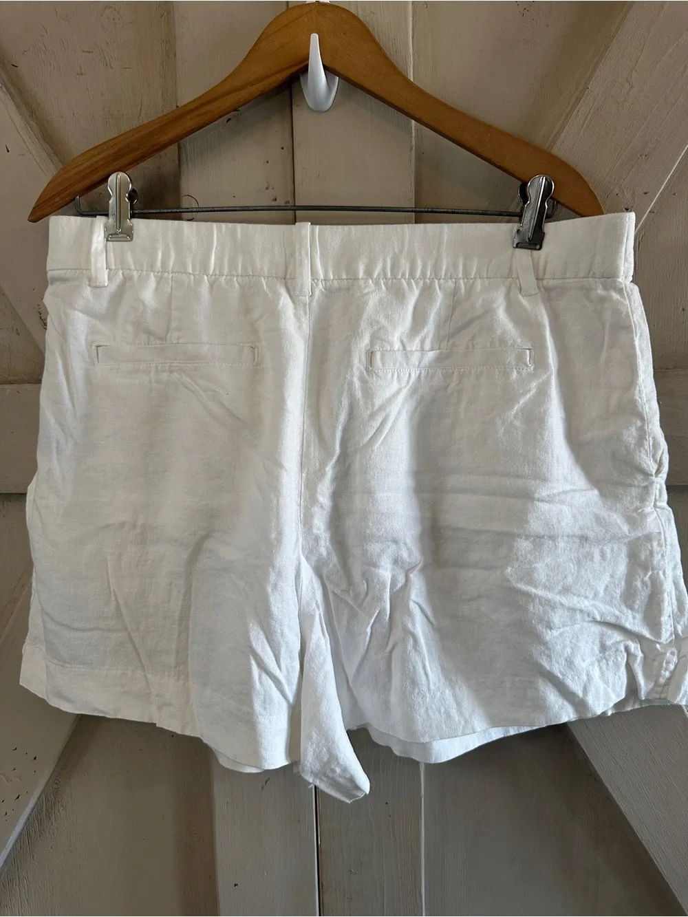 GAP White Linen Blend Shorts – Women’s Large